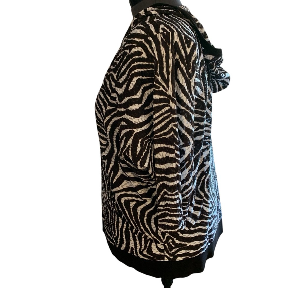 Chico’s Hoodie Brown & White Animal Print with Pockets Size 16 - Picture 9 of 16